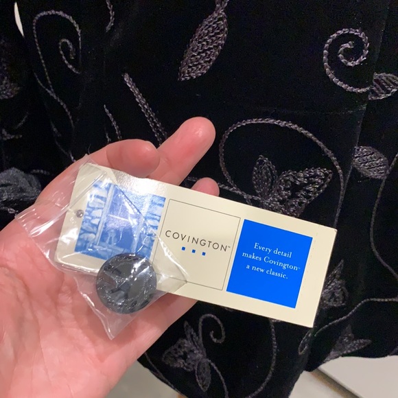 🆕NWT Covington Embroidered Suede Blazer - Picture 11 of 14